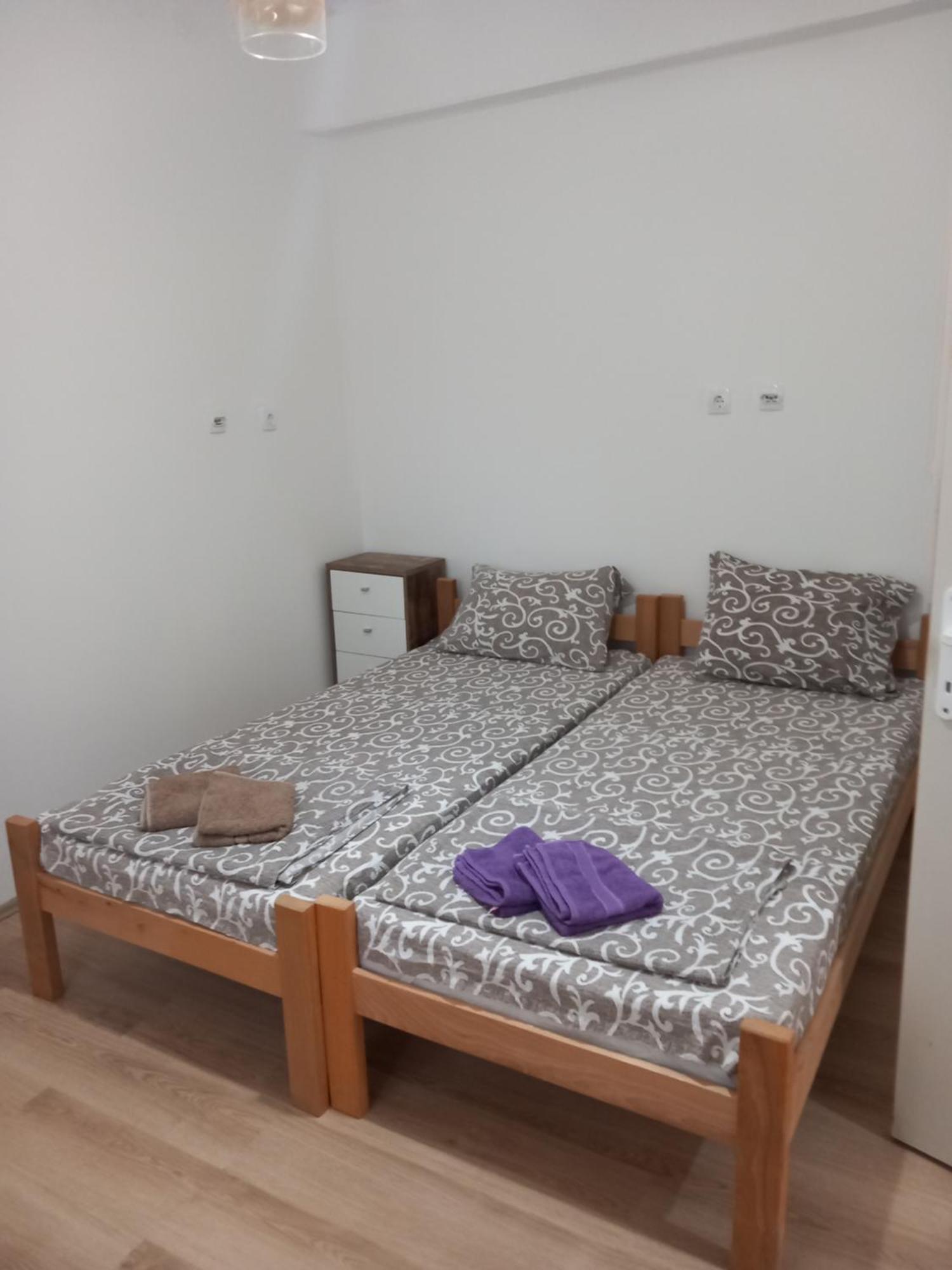 Rm Castell Apartments Novi Sad Esterno foto
