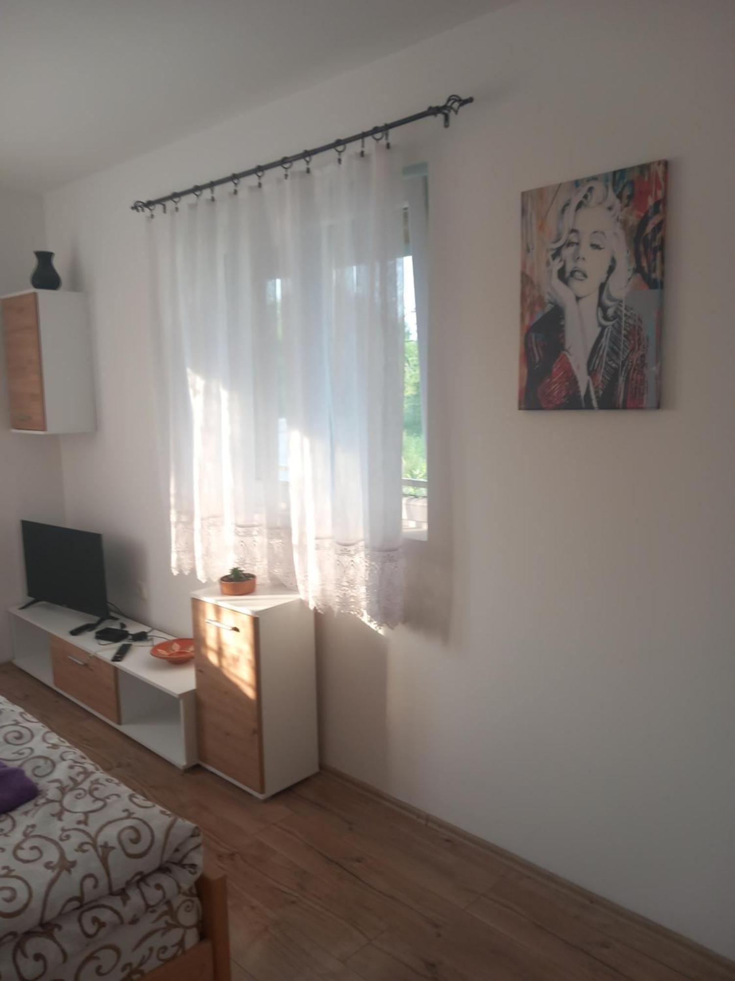 Rm Castell Apartments Novi Sad Esterno foto
