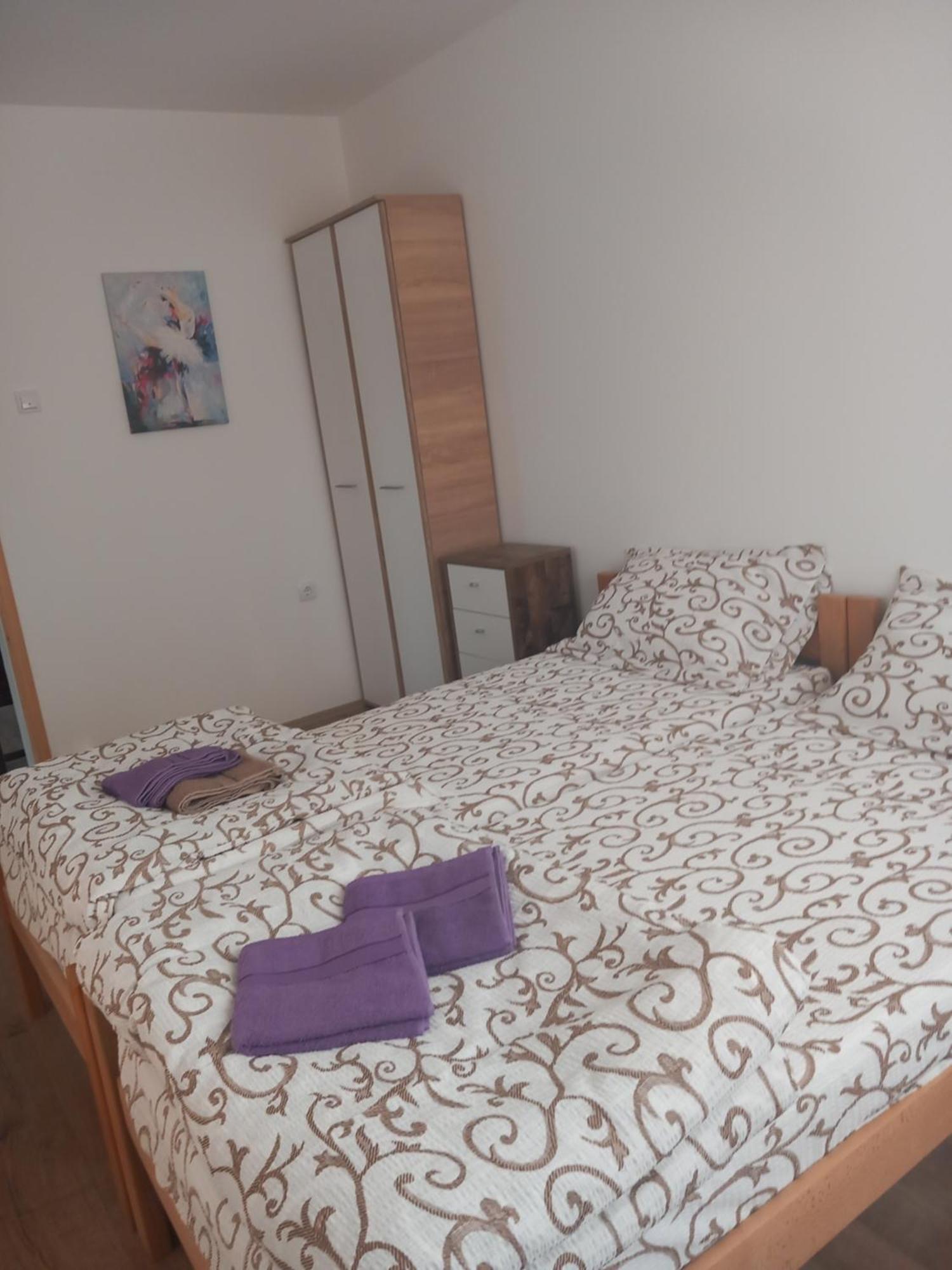 Rm Castell Apartments Novi Sad Esterno foto
